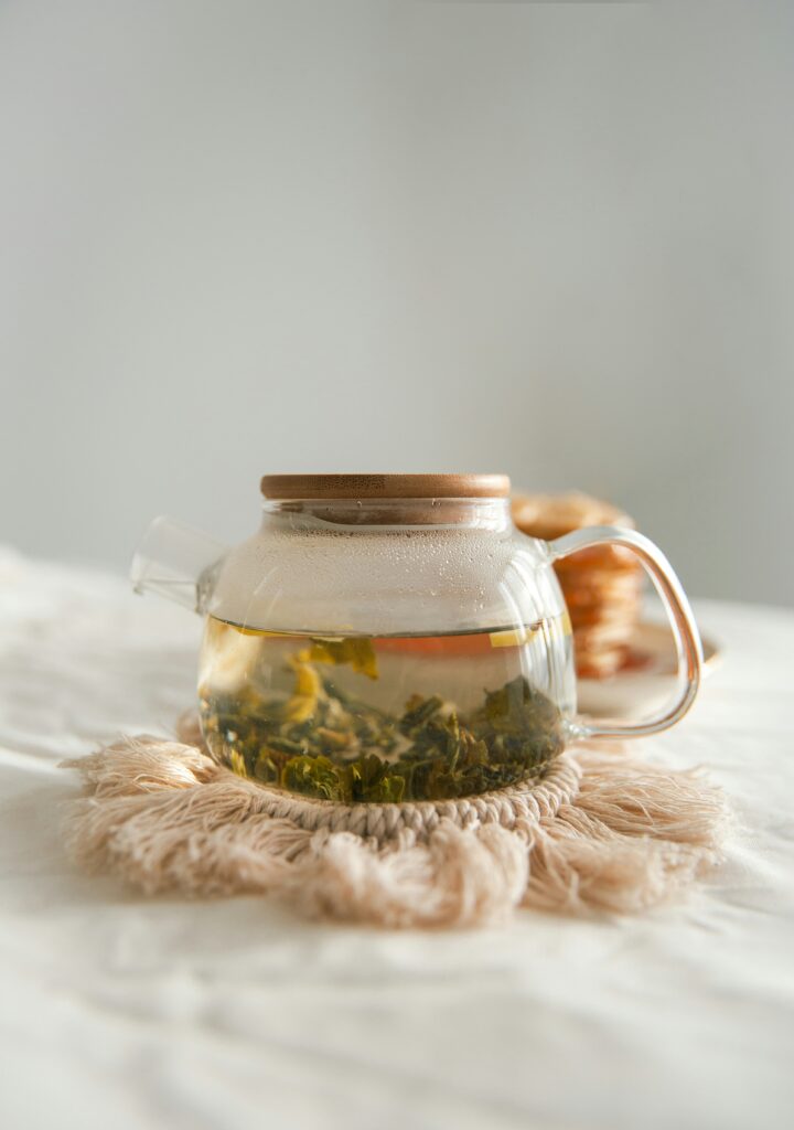 Soothing DIY face mask ingredients with green tea – clean skincare in New Zealand